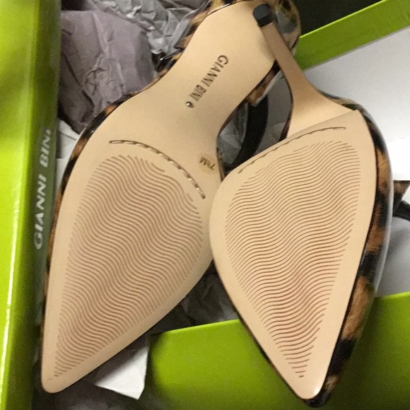 Bundle: both new…4” heels and tote. Gianni Bini shoes and Call it Spring tote. - Picture 8 of 8